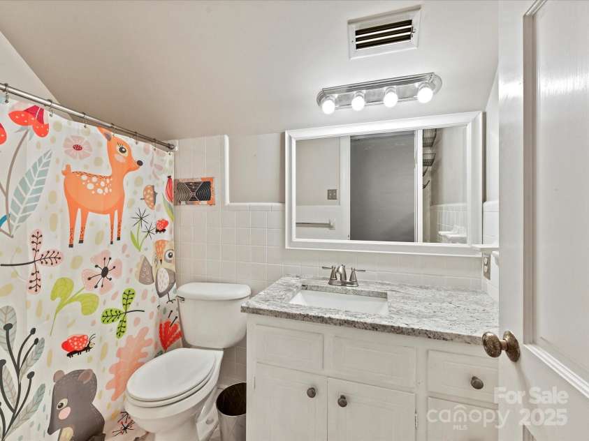 1308 Brantley Road, Kannapolis, NC 28083.  MLS# CAR4287654, YatesRealty ID 33126. Full Bathroom