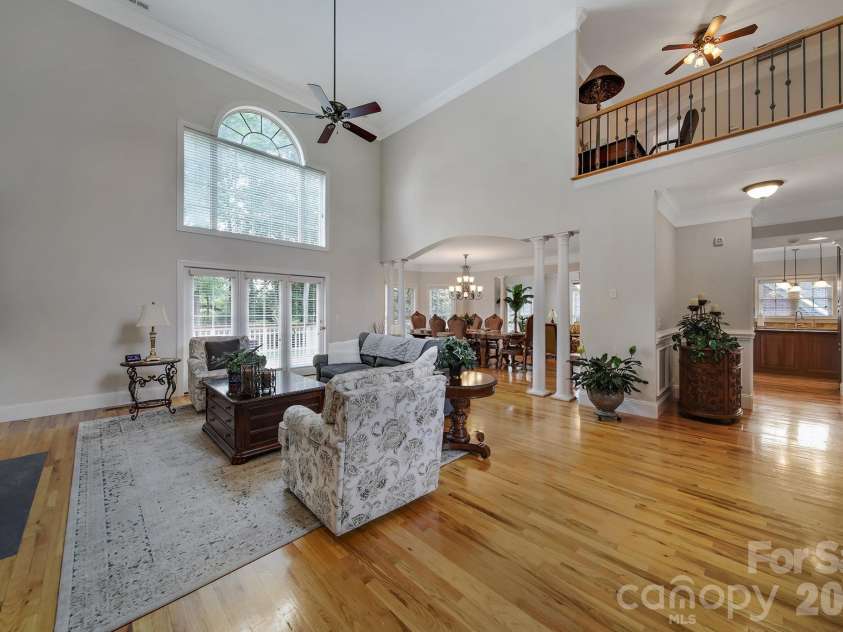263 Hemingway Lane, Fort Mill, SC 29708.  MLS# CAR4398016, YatesRealty ID 33126. 