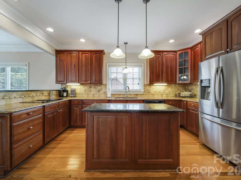 263 Hemingway Lane, Fort Mill, SC 29708.  MLS# CAR4398016, YatesRealty ID 33126. 