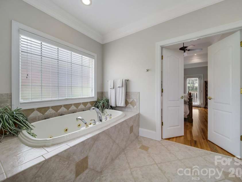 263 Hemingway Lane, Fort Mill, SC 29708.  MLS# CAR4398016, YatesRealty ID 33126. 