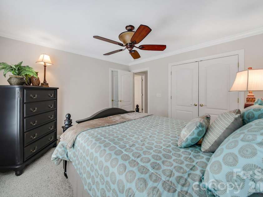 263 Hemingway Lane, Fort Mill, SC 29708.  MLS# CAR4398016, YatesRealty ID 33126. 