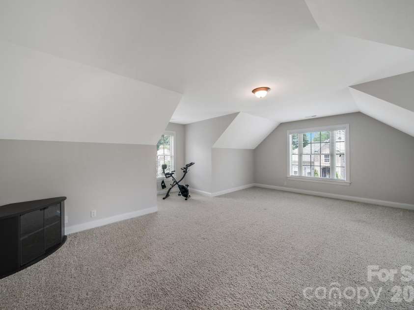 263 Hemingway Lane, Fort Mill, SC 29708.  MLS# CAR4398016, YatesRealty ID 33126. 