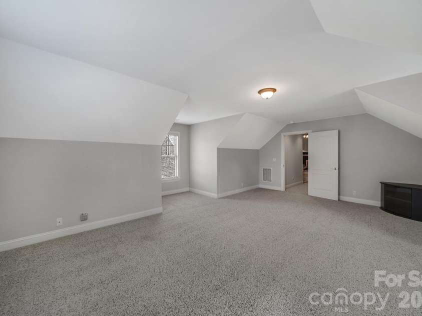 263 Hemingway Lane, Fort Mill, SC 29708.  MLS# CAR4398016, YatesRealty ID 33126. 