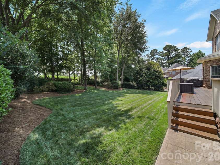263 Hemingway Lane, Fort Mill, SC 29708.  MLS# CAR4398016, YatesRealty ID 33126. 
