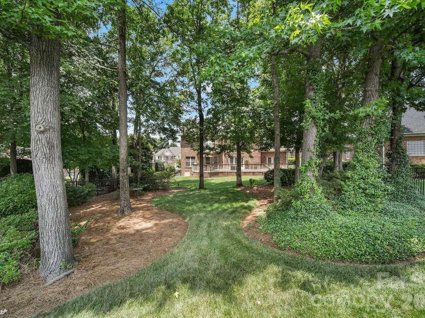 263 Hemingway Lane, Fort Mill, SC 29708.  MLS# CAR4398016, YatesRealty ID 33126. 