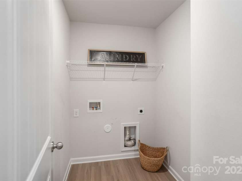 1108 Nia Road, Charlotte, NC 28215.  MLS# CAR4280664, YatesRealty ID 33127. Laundry Room