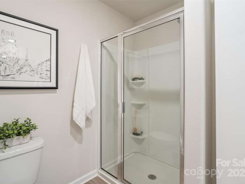 1108 Nia Road, Charlotte, NC 28215.  MLS# CAR4280664, YatesRealty ID 33127. Walk-in Shower