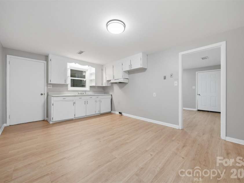 807 Mt Olive Church Road, Newton, NC 28658.  MLS# CAR4397915, YatesRealty ID 33127. 