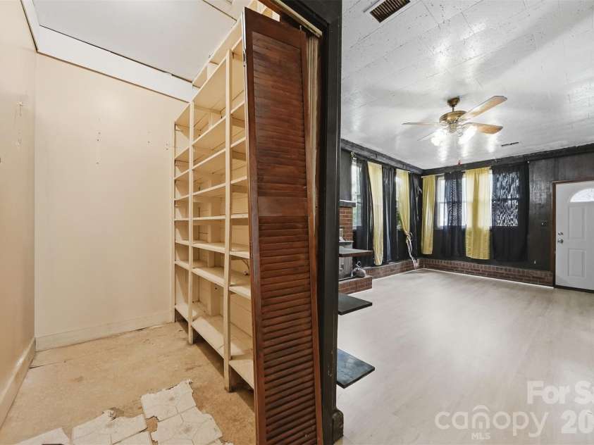 807 Mt Olive Church Road, Newton, NC 28658.  MLS# CAR4397915, YatesRealty ID 33127. 