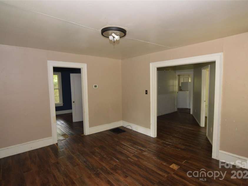 1216 Mountain Avenue, Gastonia, NC 28052.  MLS# CAR4266032, YatesRealty ID 33128. 