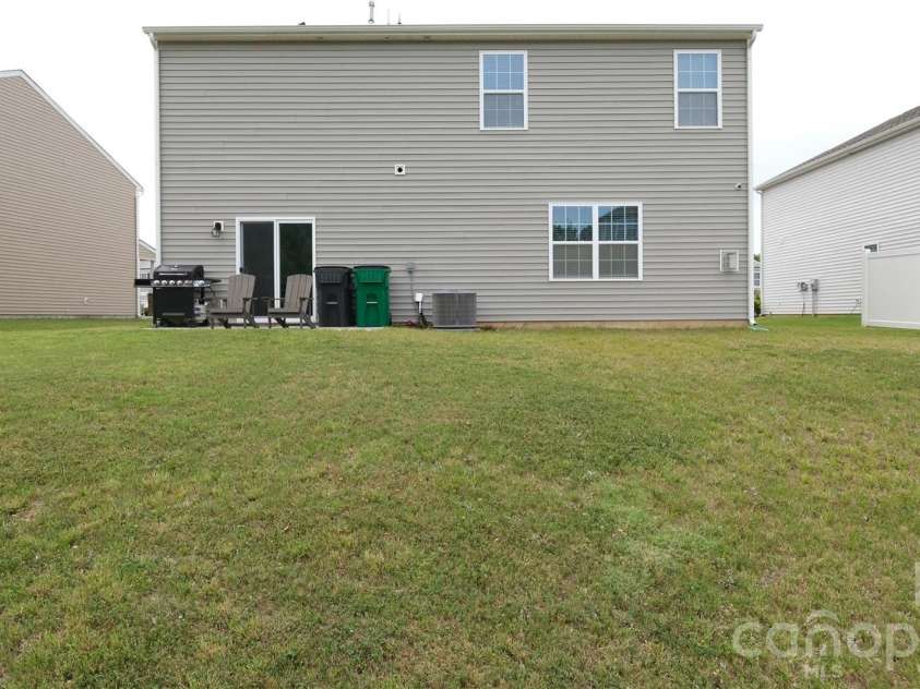 7032 Branch Fork Road, Charlotte, NC 28215.  MLS# CAR4397794, YatesRealty ID 33128. 