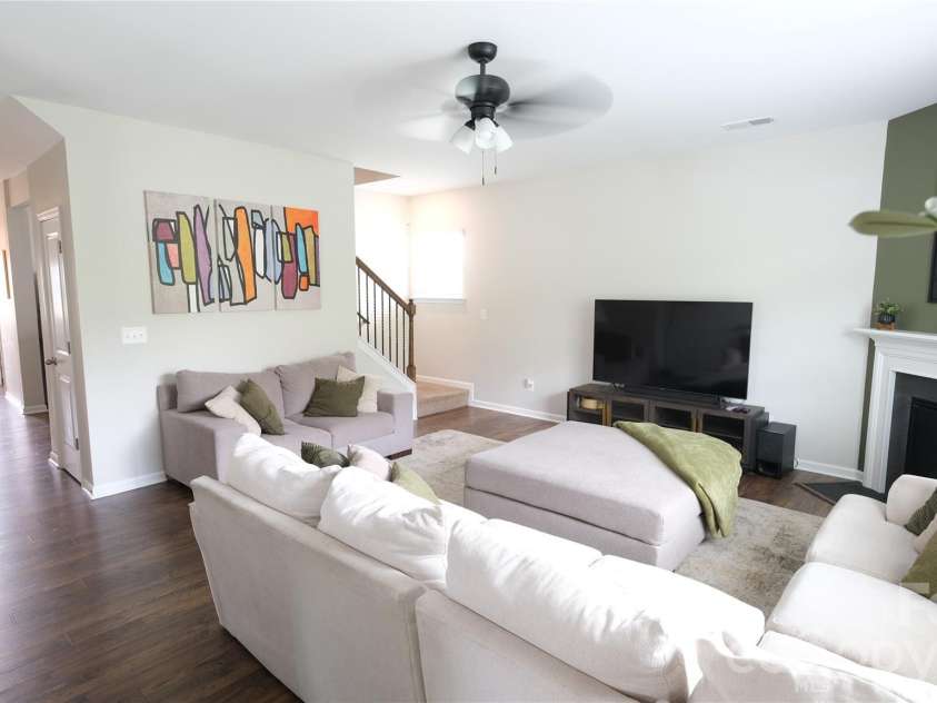 7032 Branch Fork Road, Charlotte, NC 28215.  MLS# CAR4397794, YatesRealty ID 33128. 