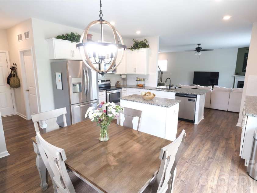 7032 Branch Fork Road, Charlotte, NC 28215.  MLS# CAR4397794, YatesRealty ID 33128. 