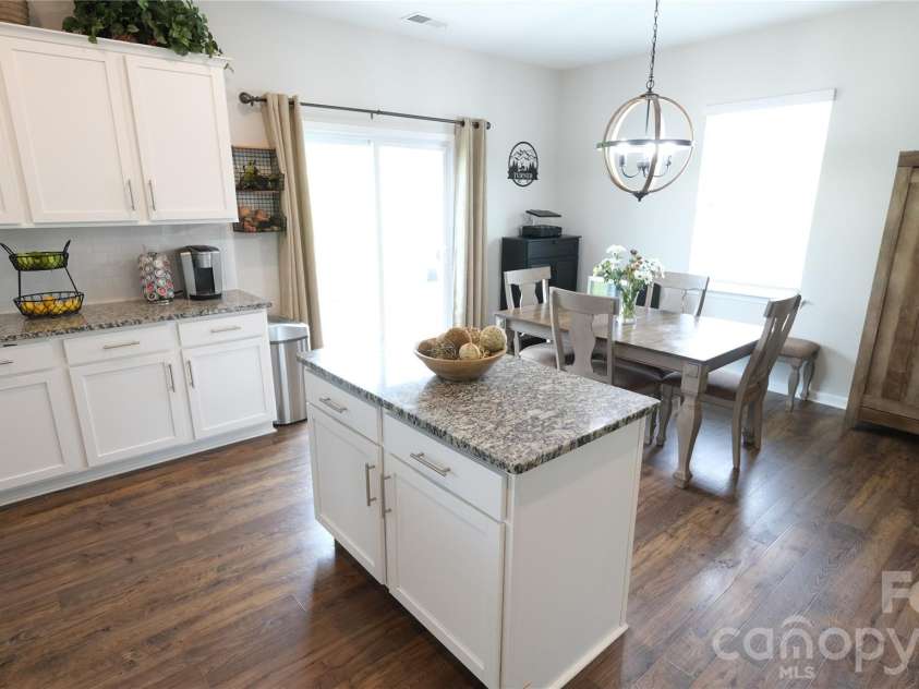 7032 Branch Fork Road, Charlotte, NC 28215.  MLS# CAR4397794, YatesRealty ID 33128. 