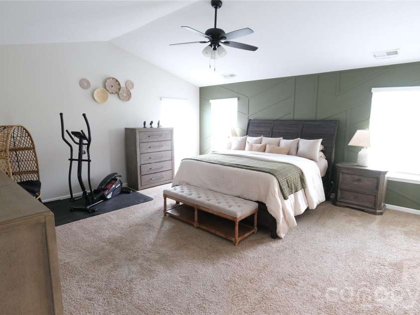 7032 Branch Fork Road, Charlotte, NC 28215.  MLS# CAR4397794, YatesRealty ID 33128. 