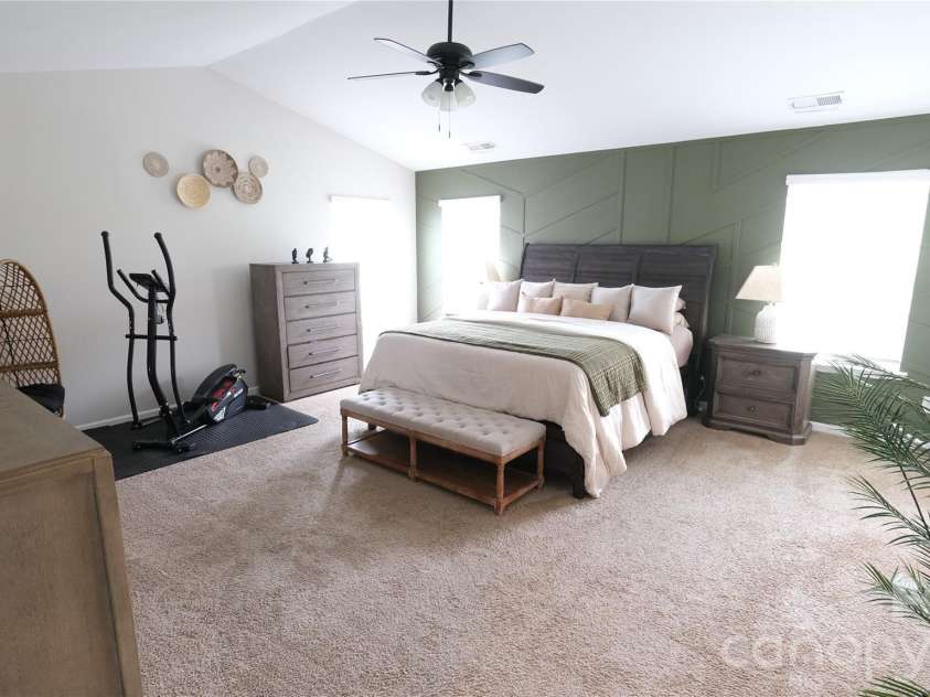 7032 Branch Fork Road, Charlotte, NC 28215.  MLS# CAR4397794, YatesRealty ID 33128. 