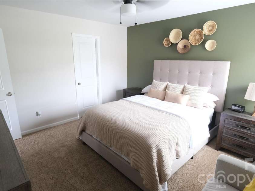 7032 Branch Fork Road, Charlotte, NC 28215.  MLS# CAR4397794, YatesRealty ID 33128. 