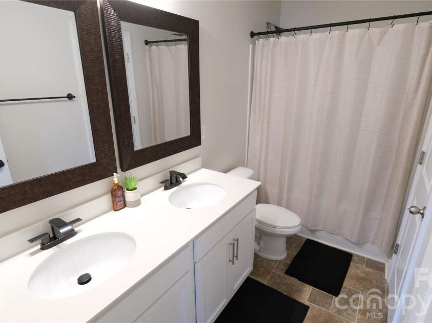 7032 Branch Fork Road, Charlotte, NC 28215.  MLS# CAR4397794, YatesRealty ID 33128. 