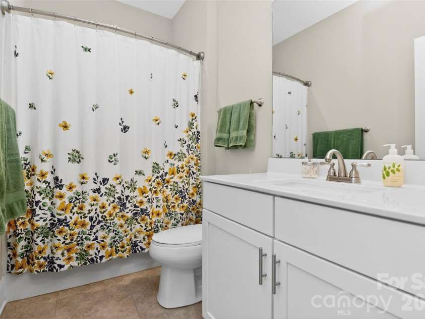 115 Mint Avenue, Mooresville, NC 28117.  MLS# CAR4397939, YatesRealty ID 33130. Hall Bath