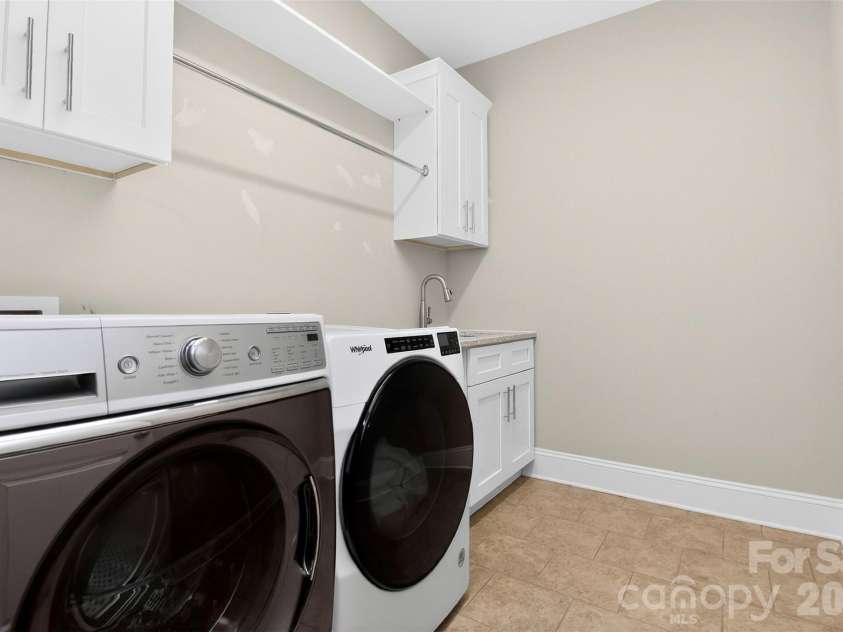 115 Mint Avenue, Mooresville, NC 28117.  MLS# CAR4397939, YatesRealty ID 33130. Laundry Room