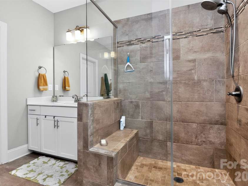 115 Mint Avenue, Mooresville, NC 28117.  MLS# CAR4397939, YatesRealty ID 33130. Primary Bathroom