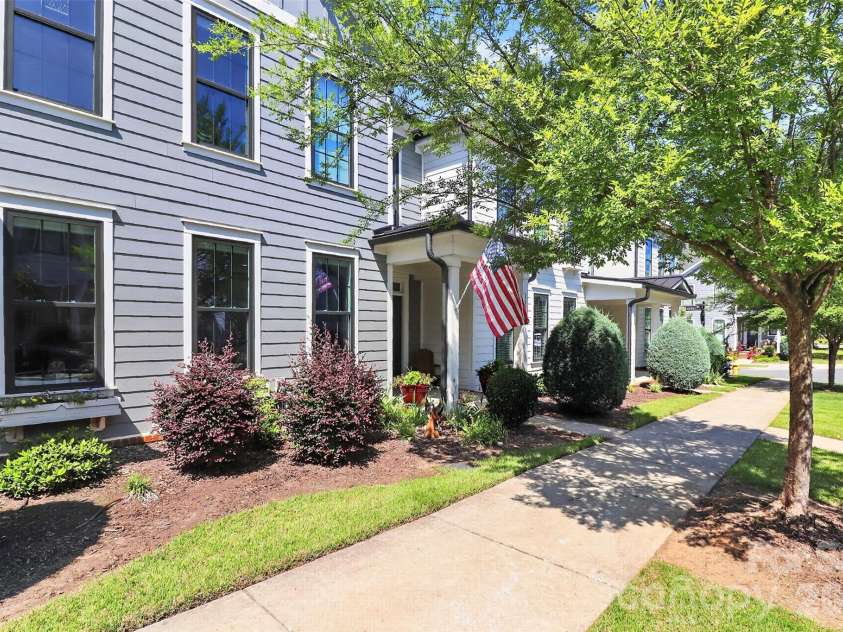 115 Mint Avenue, Mooresville, NC 28117.  MLS# CAR4397939, YatesRealty ID 33130. Sidewalks
