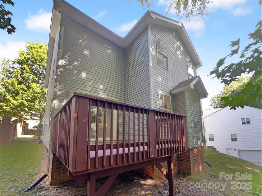 2408 Cagle Court, Gastonia, NC 28056.  MLS# CAR4281646, YatesRealty ID 33130. 