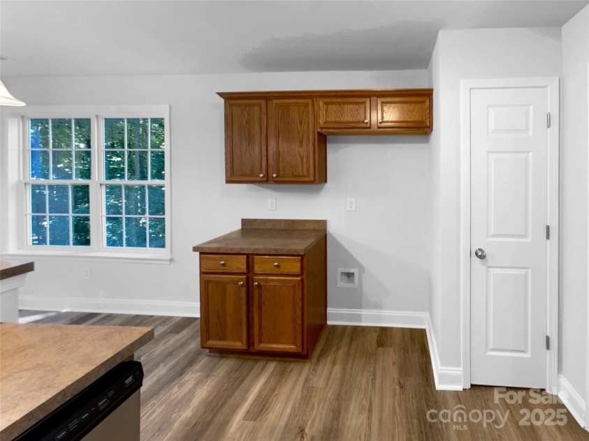 2408 Cagle Court, Gastonia, NC 28056.  MLS# CAR4281646, YatesRealty ID 33130. 