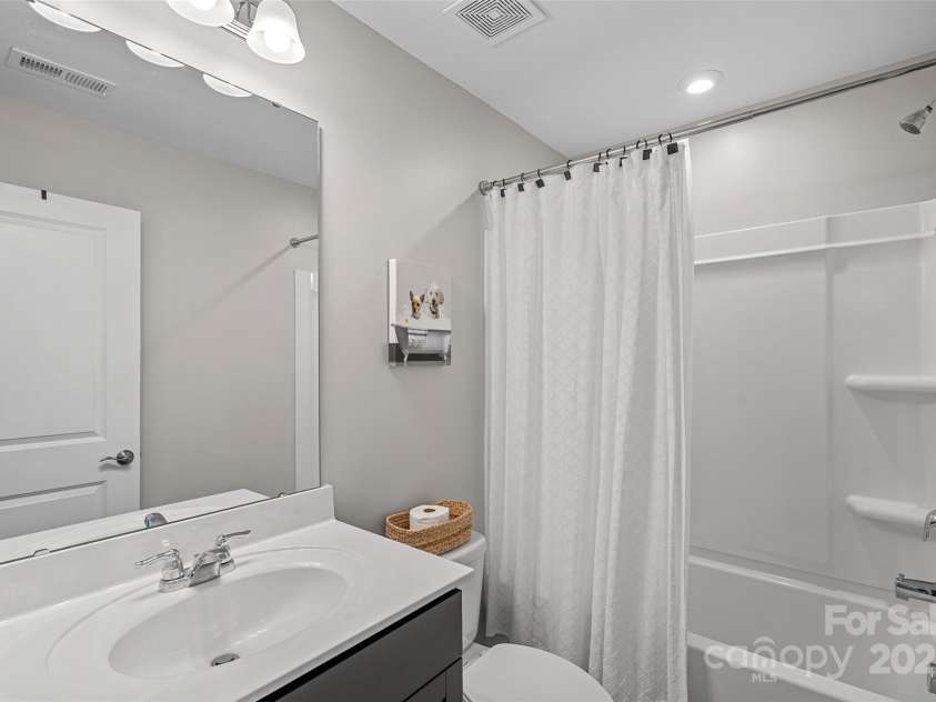 816 Canoe Song Road, Fort Mill, SC 29708.  MLS# CAR4285815, YatesRealty ID 33131. 
