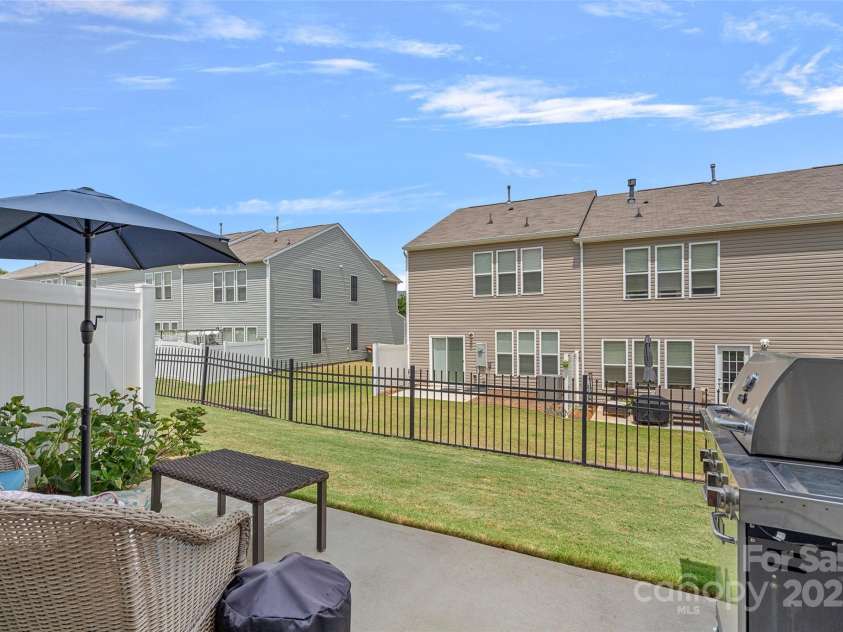 816 Canoe Song Road, Fort Mill, SC 29708.  MLS# CAR4285815, YatesRealty ID 33131. 