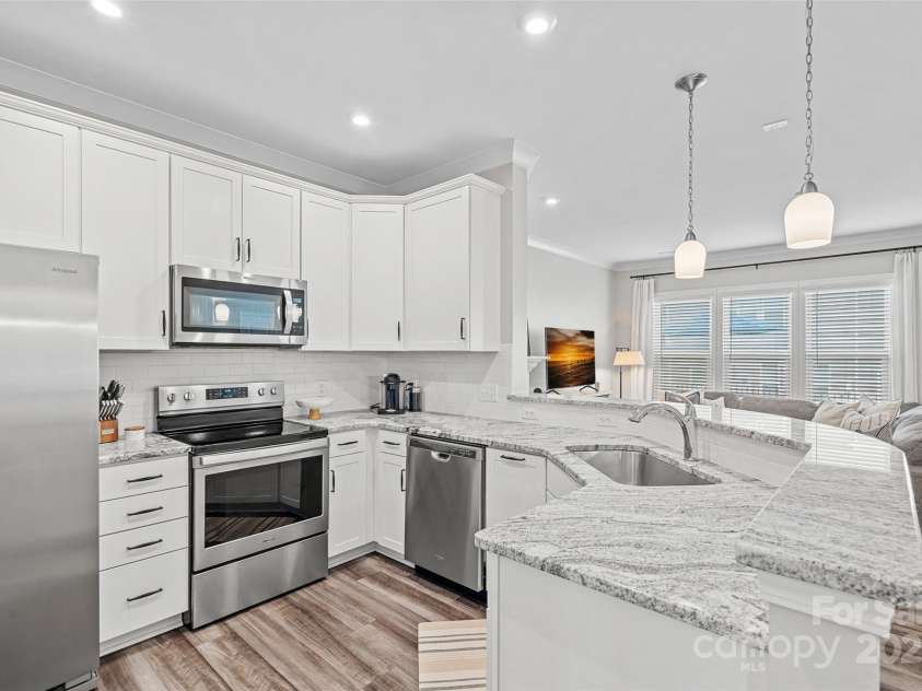 816 Canoe Song Road, Fort Mill, SC 29708.  MLS# CAR4285815, YatesRealty ID 33131. 