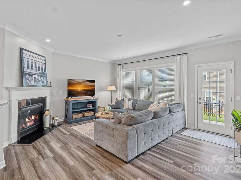816 Canoe Song Road, Fort Mill, SC 29708.  MLS# CAR4285815, YatesRealty ID 33131. 