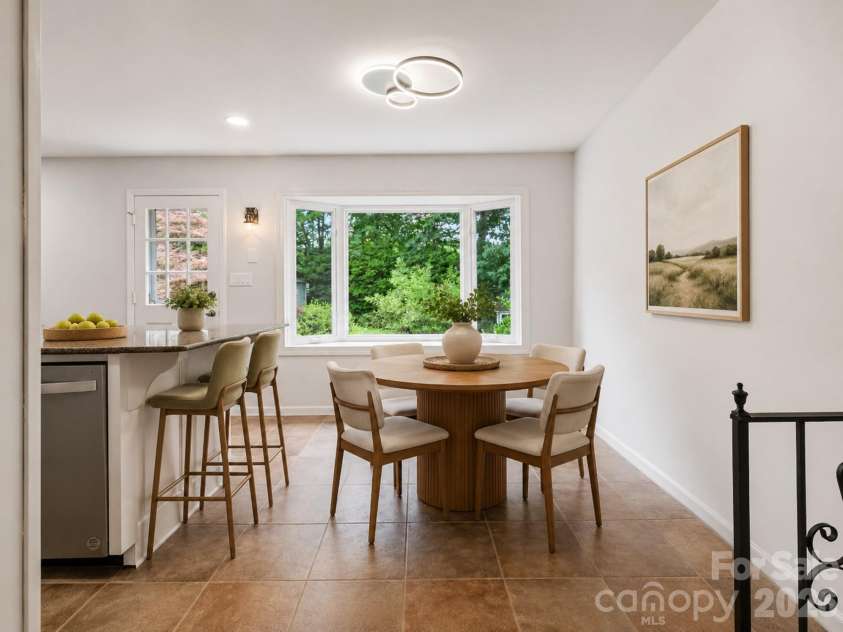1030 Mclaughlin Drive, Charlotte, NC 28212.  MLS# CAR4393613, YatesRealty ID 33132. Virtually staged kitchen