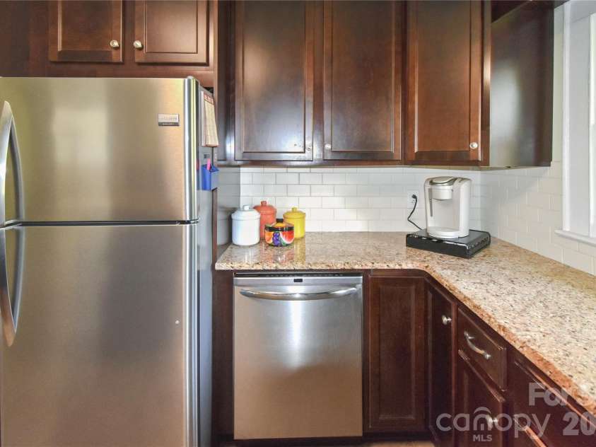 496 14th Avenue, Hickory, NC 28601.  MLS# CAR4396801, YatesRealty ID 33135. 