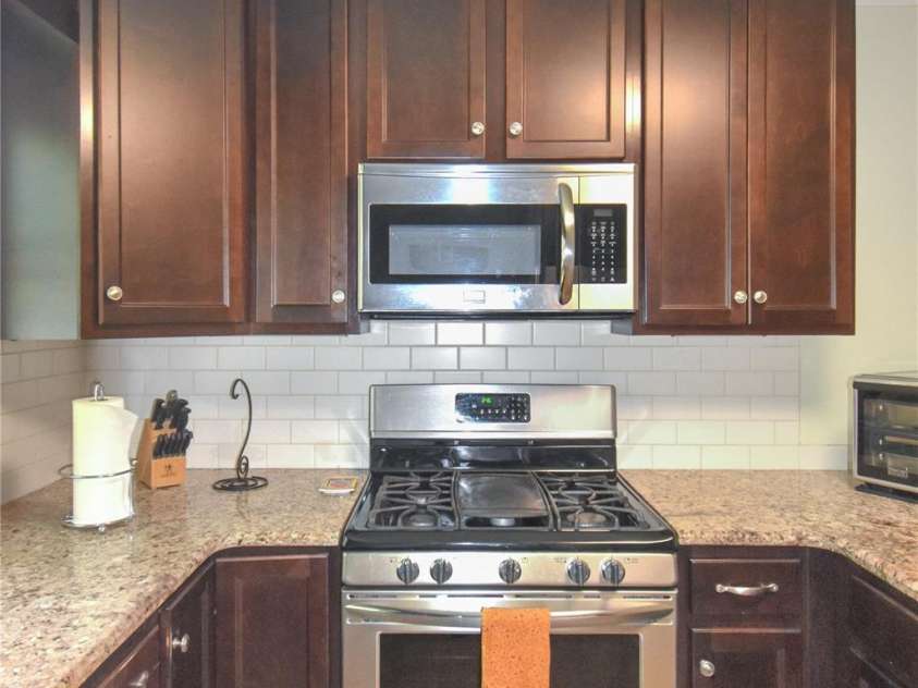 496 14th Avenue, Hickory, NC 28601.  MLS# CAR4396801, YatesRealty ID 33135. 
