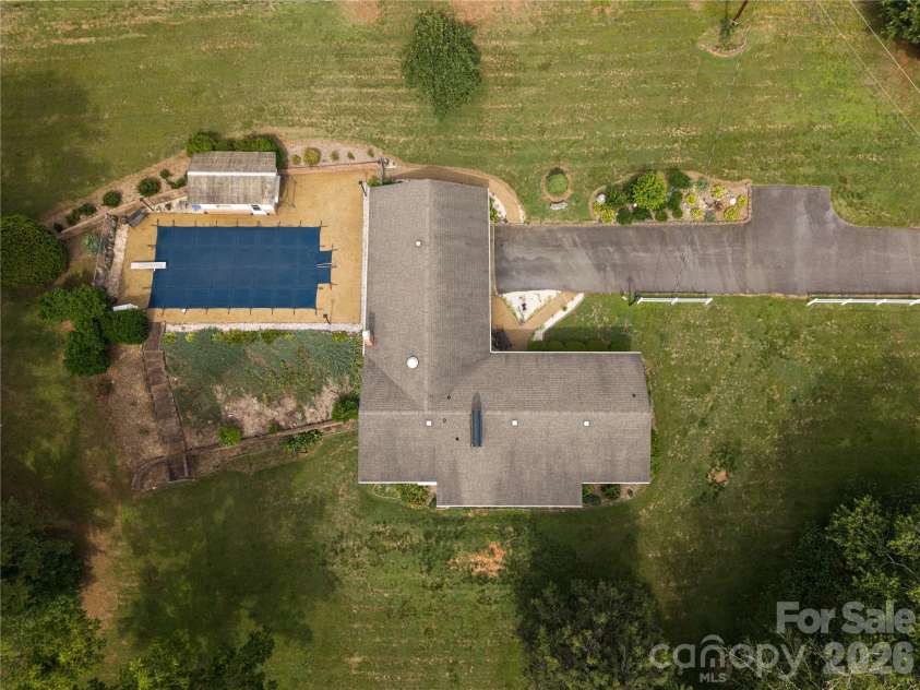 2234 Kool Park Road, Hickory, NC 28601.  MLS# CAR4398018, YatesRealty ID 33136. 