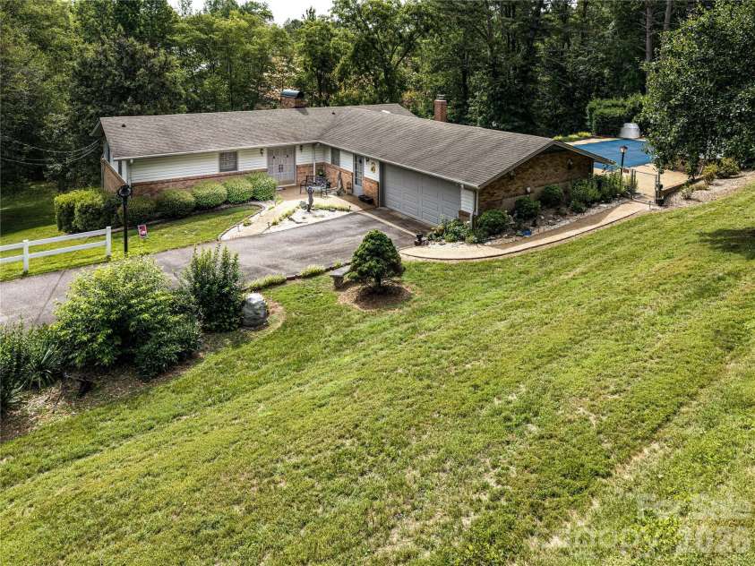 2234 Kool Park Road, Hickory, NC 28601.  MLS# CAR4398018, YatesRealty ID 33136. 