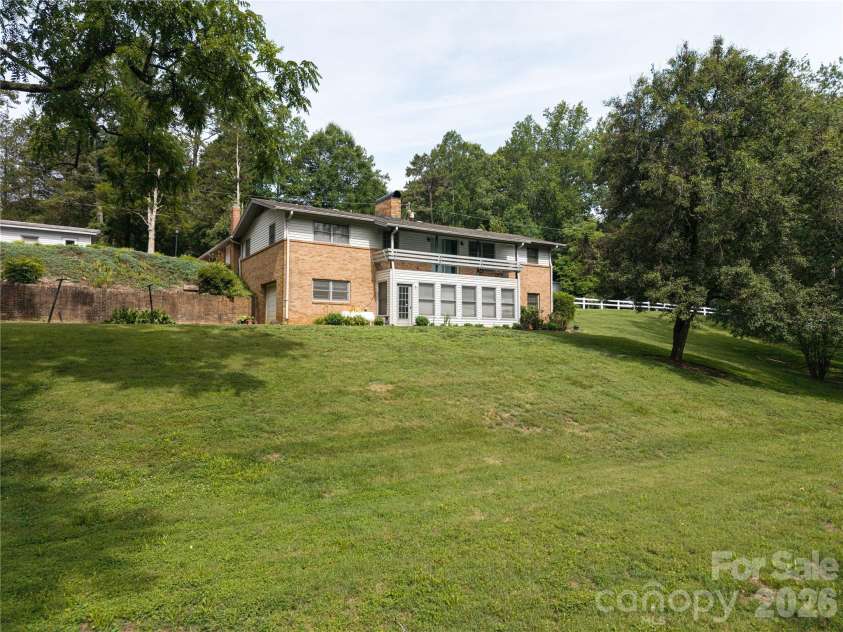 2234 Kool Park Road, Hickory, NC 28601.  MLS# CAR4398018, YatesRealty ID 33136. 