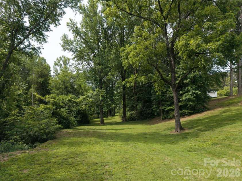 2234 Kool Park Road, Hickory, NC 28601.  MLS# CAR4398018, YatesRealty ID 33136. 