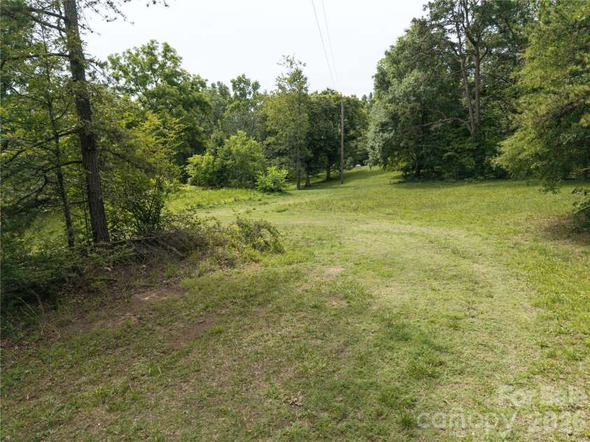 2234 Kool Park Road, Hickory, NC 28601.  MLS# CAR4398018, YatesRealty ID 33136. 