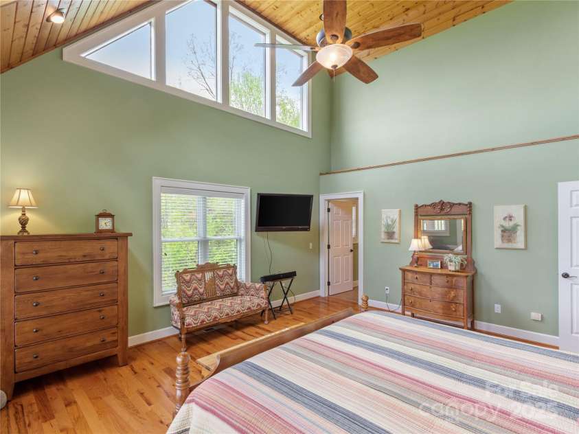 370 Appaloosa Trail, Burnsville, NC 28714.  MLS# CAR4293891, YatesRealty ID 33136. 