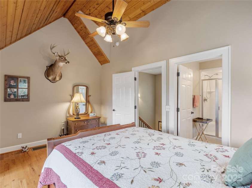 370 Appaloosa Trail, Burnsville, NC 28714.  MLS# CAR4293891, YatesRealty ID 33136. 