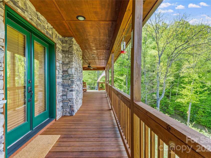 370 Appaloosa Trail, Burnsville, NC 28714.  MLS# CAR4293891, YatesRealty ID 33136. 