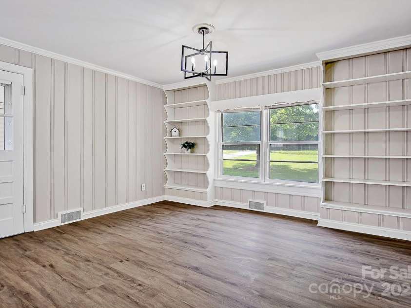 1435 Ridge Road, Salisbury, NC 28147.  MLS# CAR4293934, YatesRealty ID 33138. 