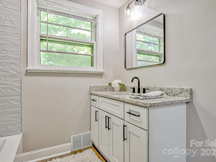 1435 Ridge Road, Salisbury, NC 28147.  MLS# CAR4293934, YatesRealty ID 33138. 