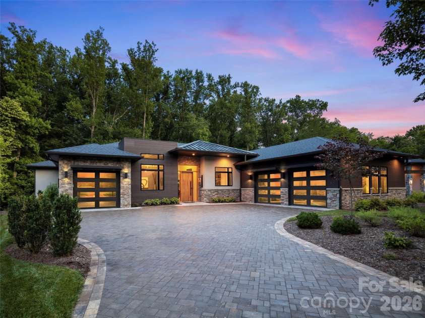 26 Whispering Bells Court, Arden, NC 28704.  MLS# CAR4397348, YatesRealty ID 33138. 