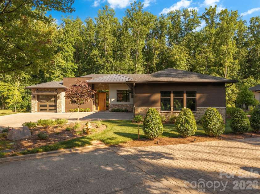26 Whispering Bells Court, Arden, NC 28704.  MLS# CAR4397348, YatesRealty ID 33138. 