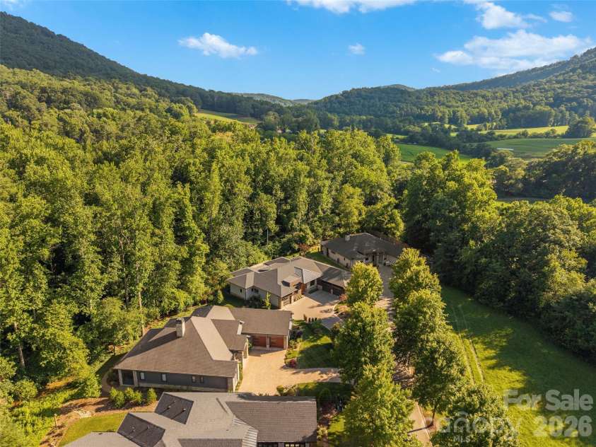 26 Whispering Bells Court, Arden, NC 28704.  MLS# CAR4397348, YatesRealty ID 33138. 