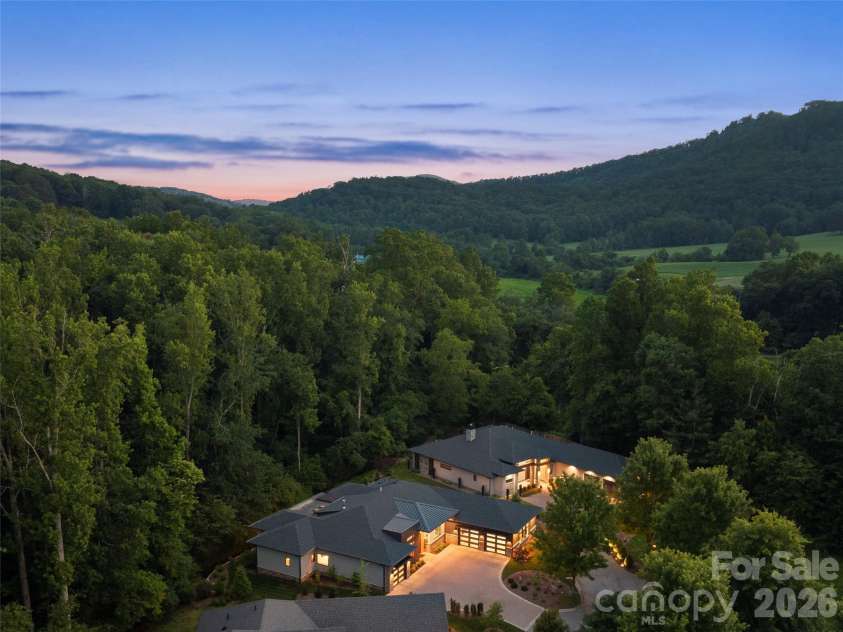 26 Whispering Bells Court, Arden, NC 28704.  MLS# CAR4397348, YatesRealty ID 33138. 