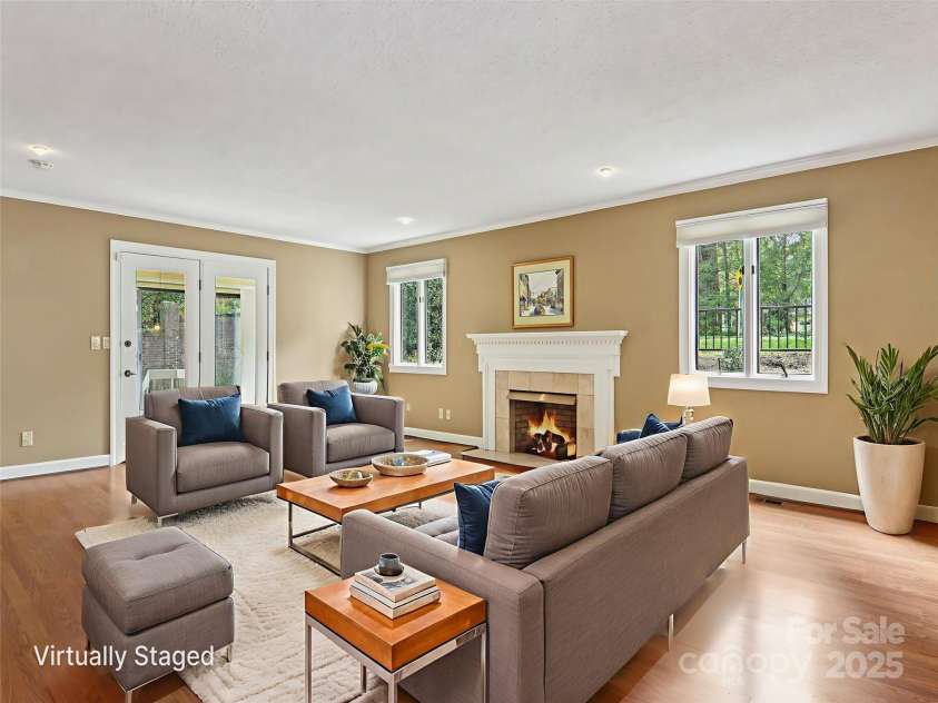 102 Glenbrook Drive, Hendersonville, NC 28739.  MLS# CAR4313168, YatesRealty ID 3314. 